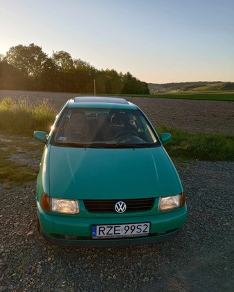 Volkswagen Polo cena 3699 przebieg: 172652, rok produkcji 1996 z Parczew małe 92